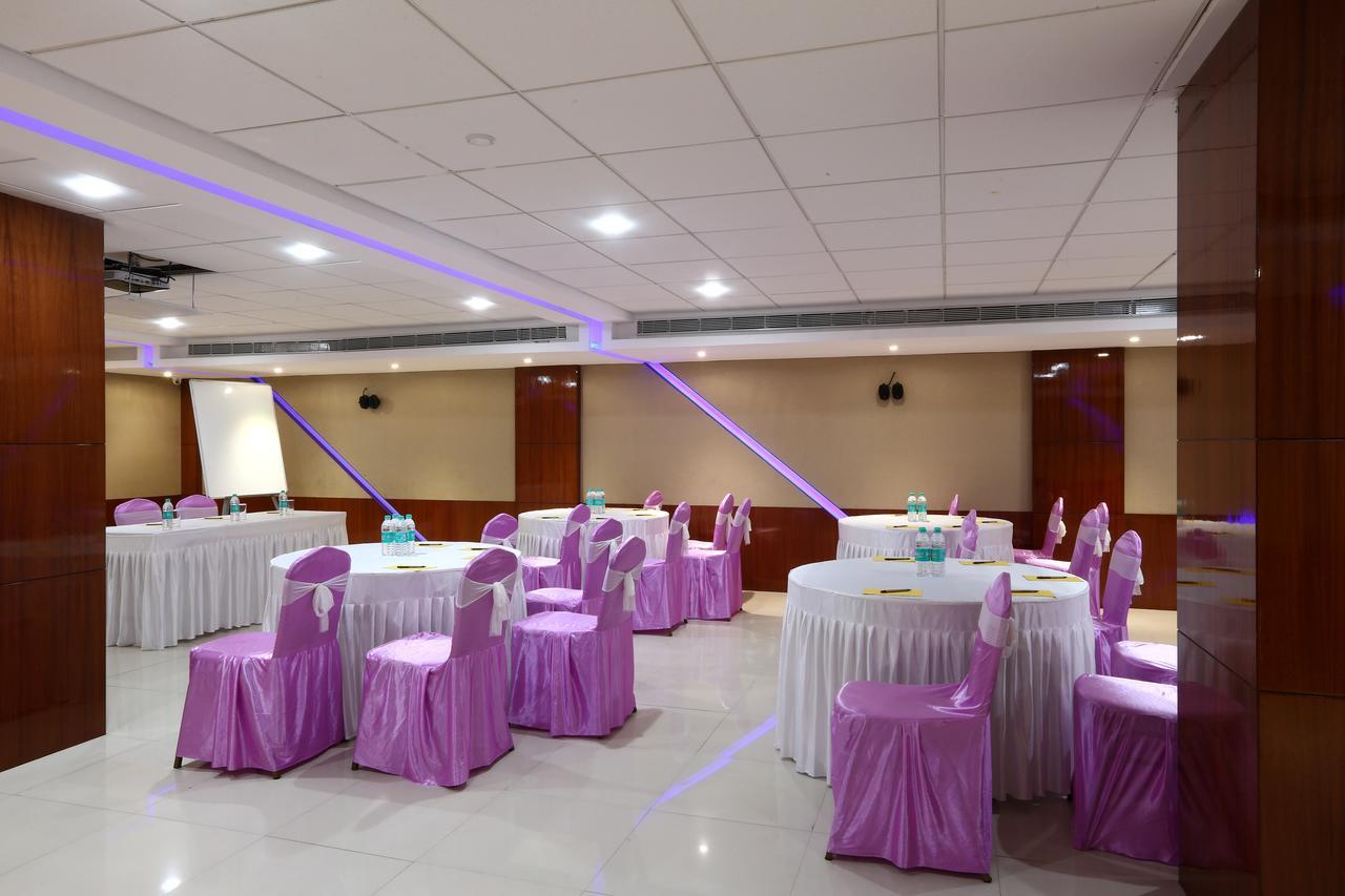 גווהטי Hotel Sj International מראה חיצוני תמונה