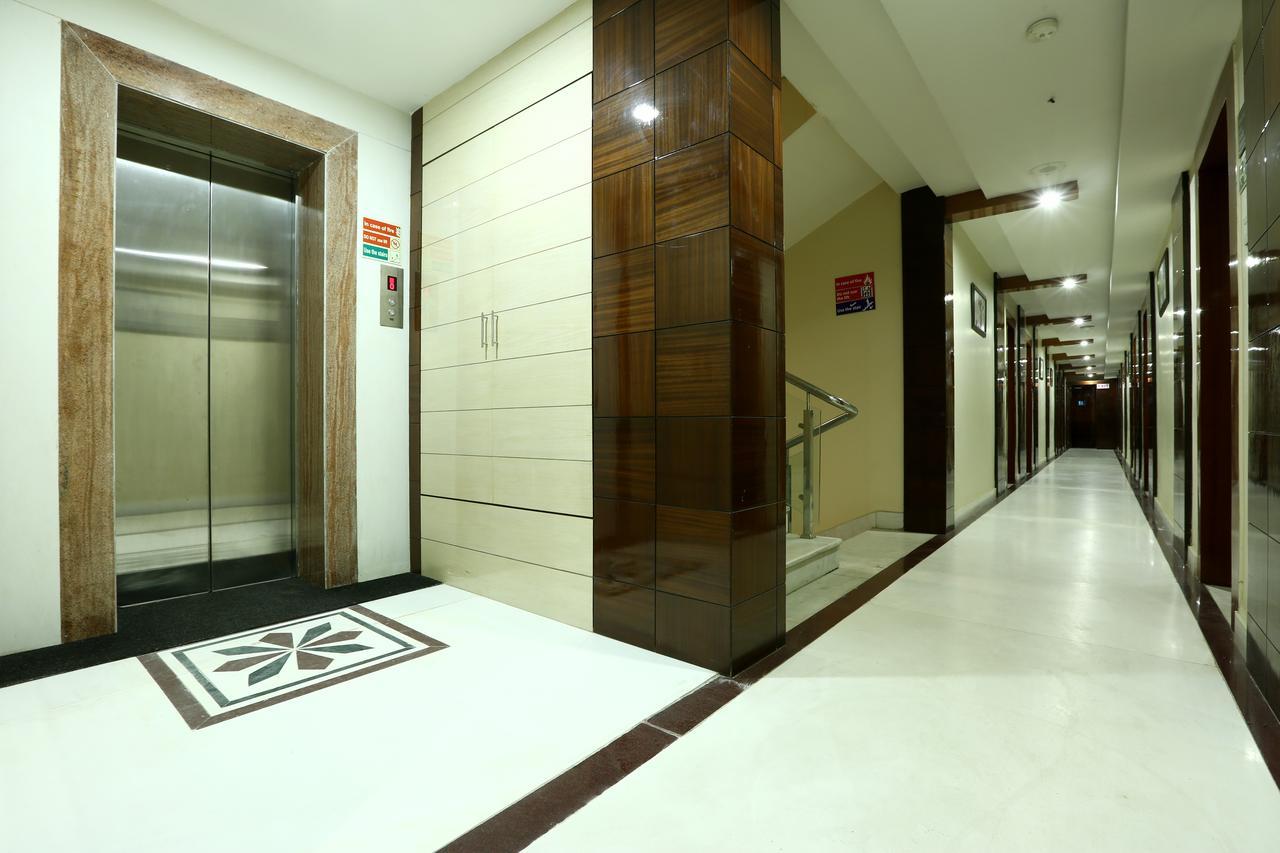גווהטי Hotel Sj International מראה חיצוני תמונה