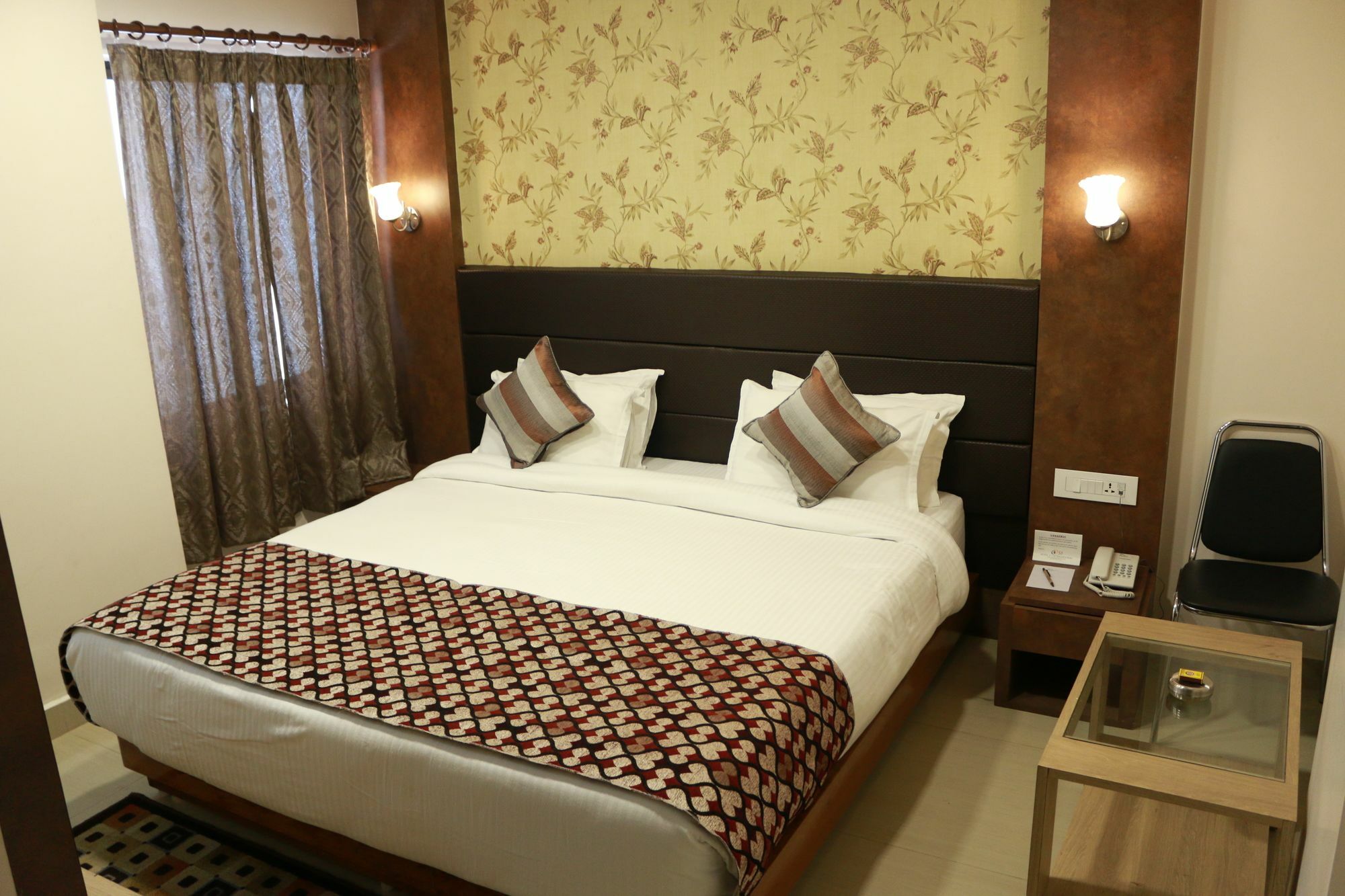 גווהטי Hotel Sj International מראה חיצוני תמונה